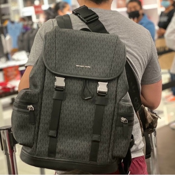 MICHAEL KORS MENS Cooper Logo Backpack In Black NWT - Picture 1 of 4